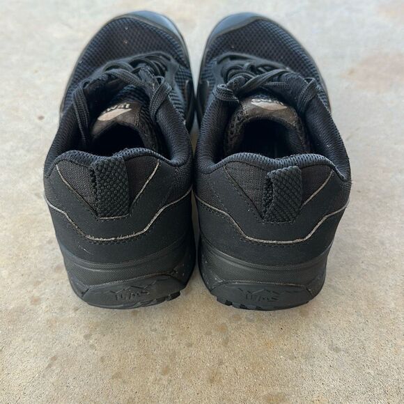 Men's Black Athletic Shoes - Picture 5 of 10